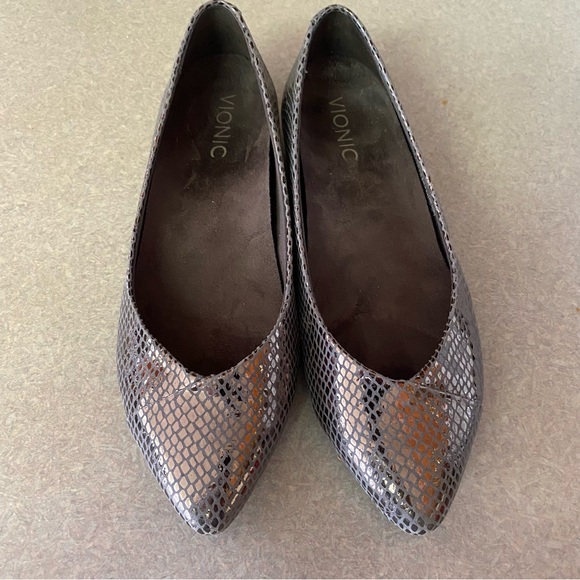 Vionic Gunmetal Metallic Snake Caballo Minimalist Old Money Coastal Ball… - Picture 2 of 9